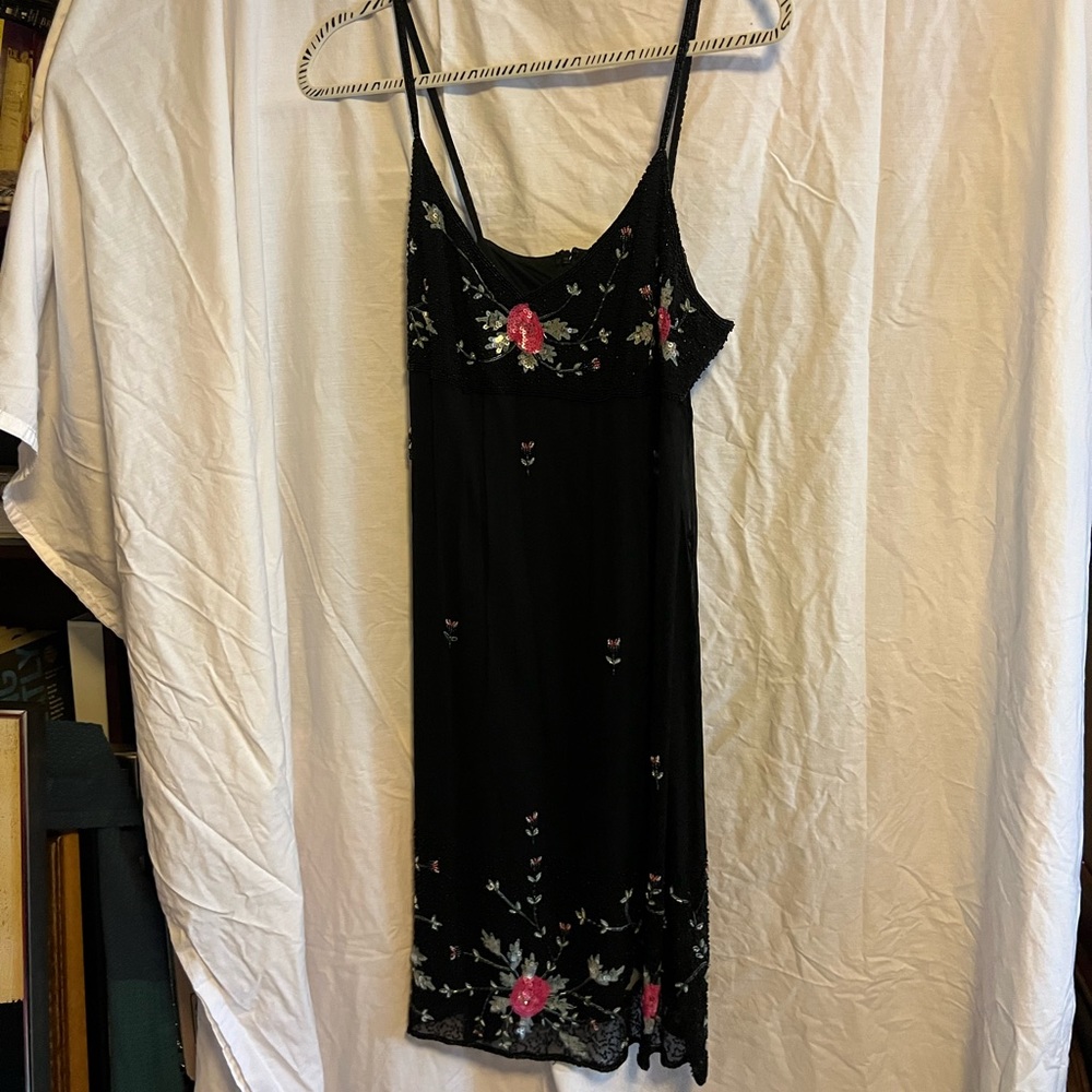 Ladies cocktail dress with floral pattern beading